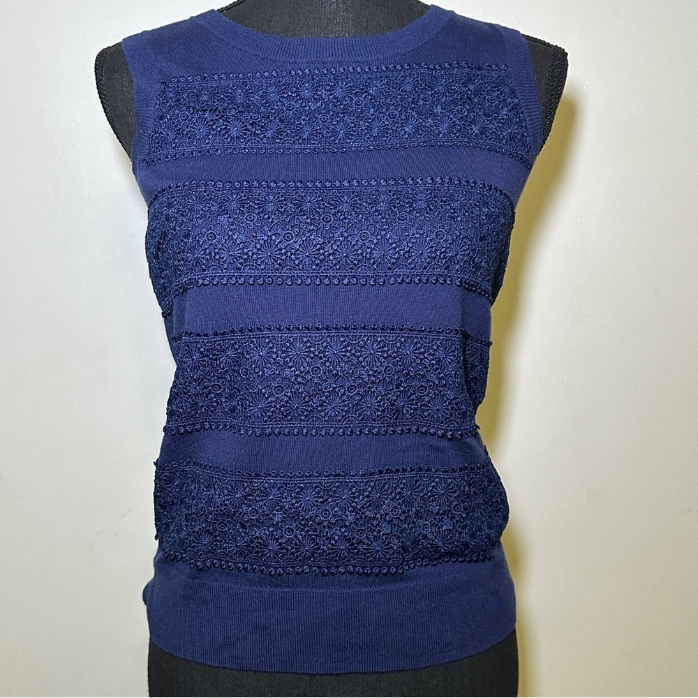 Saks Fifth Ave Blue Lace Sleeveless Top Preppy Dainty Feminine Size XS